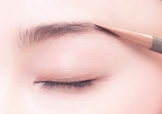 アイブロウケア