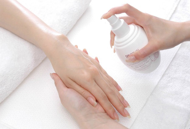 青山のネイルサロン VINGT NAILから二枚爪へお悩みの方へおすすめのネイルケア