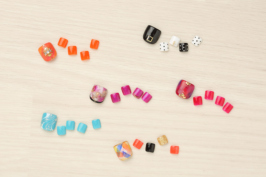 SHELLAC フットネイルデザイン