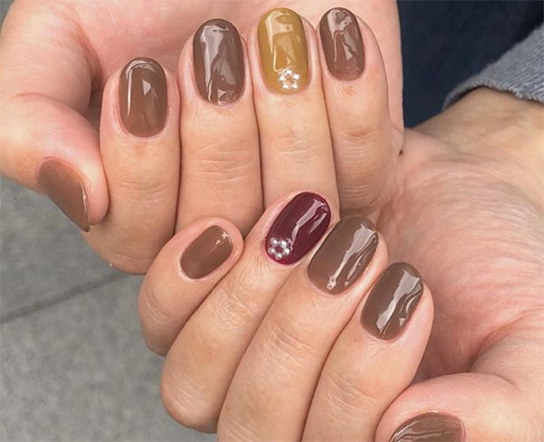 VINGT NAIL 青山：ネイリスト Kurihara ネイルデザイン